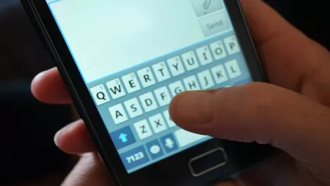 Kiwi students continue to receive unwanted sexual material via mobile phone and the internet