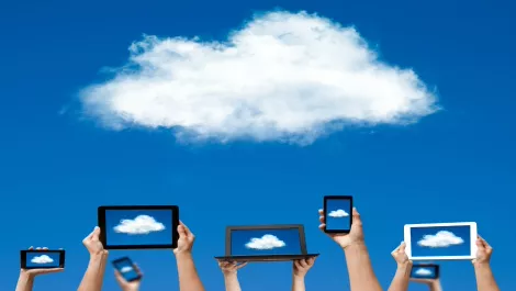 Accenture embraces public cloud and 'kills' data centers around the world