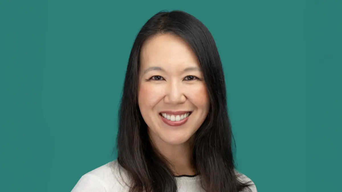 Ps   tammy hahn   headshot(2)