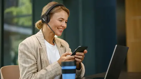 Shutterstock 2369335905