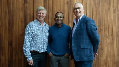 Darren gowri garth 1200px